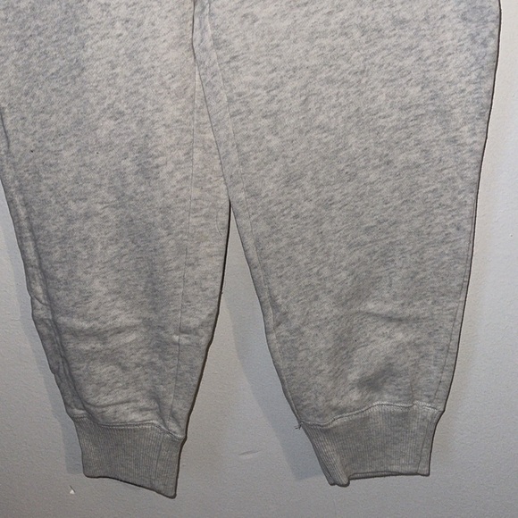 🌹HOLLISTER GRAY ULTRA HIGH-RISE LOGO WAIST JOGGERS - Picture 3 of 8